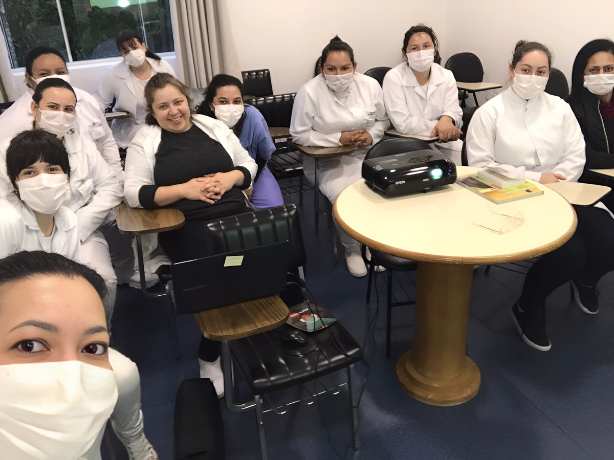 Imagem da notícia: Palestra trata com colaboradores a Segurança do Paciente